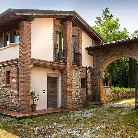 Antico Cascinale Lombardo Bed & Breakfast โลนาโต ห้อง รูปภาพ