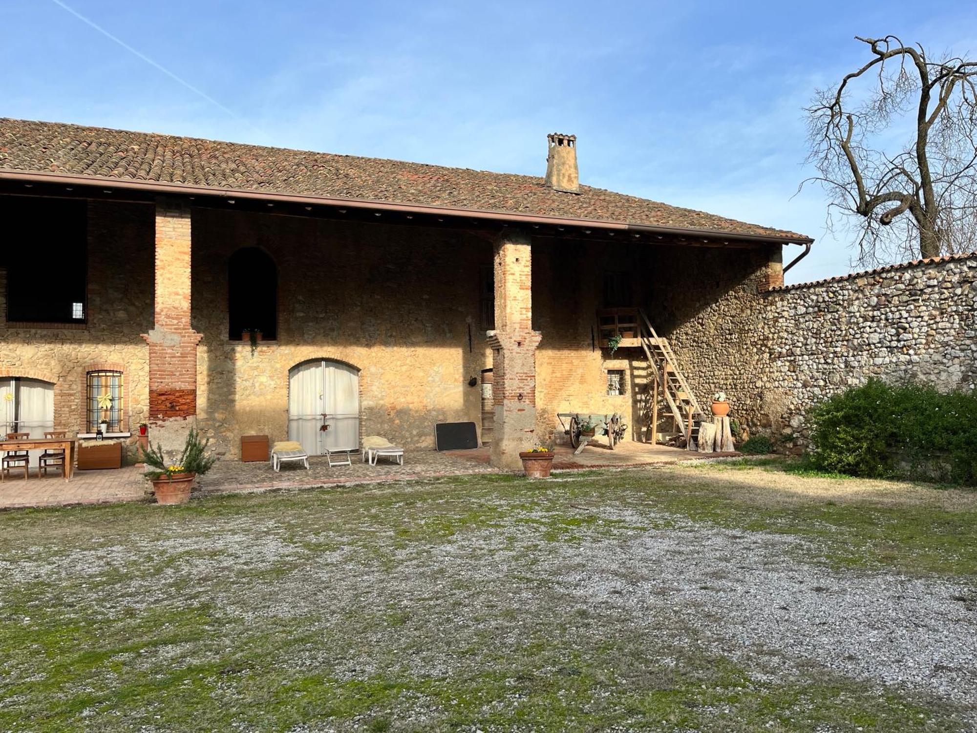 Antico Cascinale Lombardo Bed & Breakfast โลนาโต ภายนอก รูปภาพ