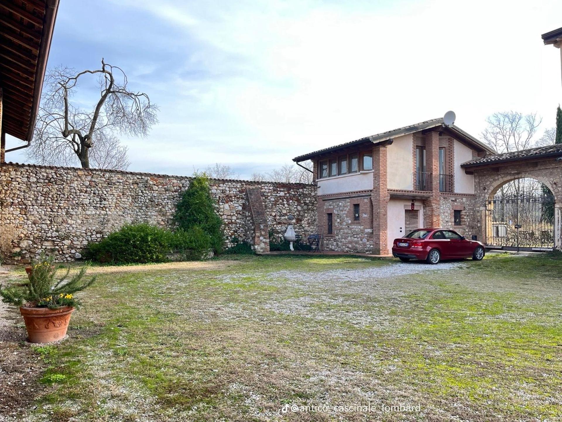 Antico Cascinale Lombardo Bed & Breakfast โลนาโต ภายนอก รูปภาพ
